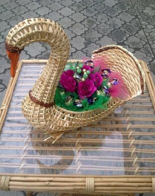 Підставка для квітів Лебідь плетені, кашпо цветочник для саду