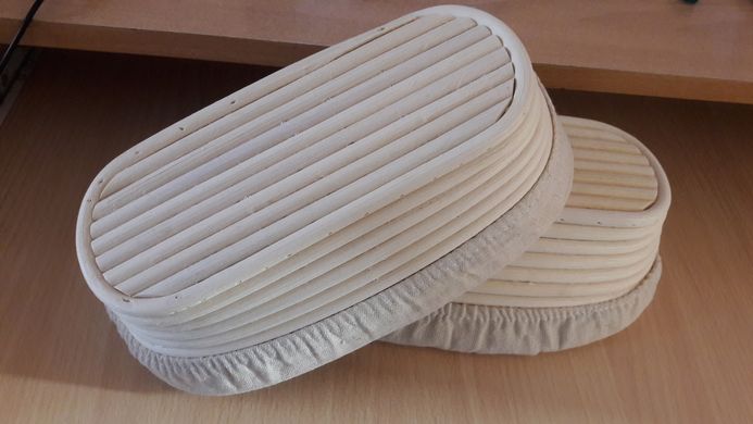 Форма корзинка для расстойки хлеба, теста из ротанга (28*14*8) на 500 г овальная, с чехлом из льна