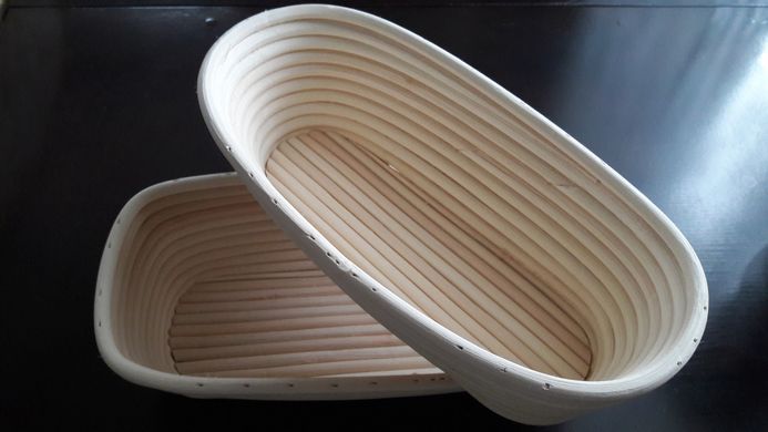 Форма корзинка для расстойки хлеба, теста из ротанга (25*14*8) на 500 г овальная, с чехлом из льна